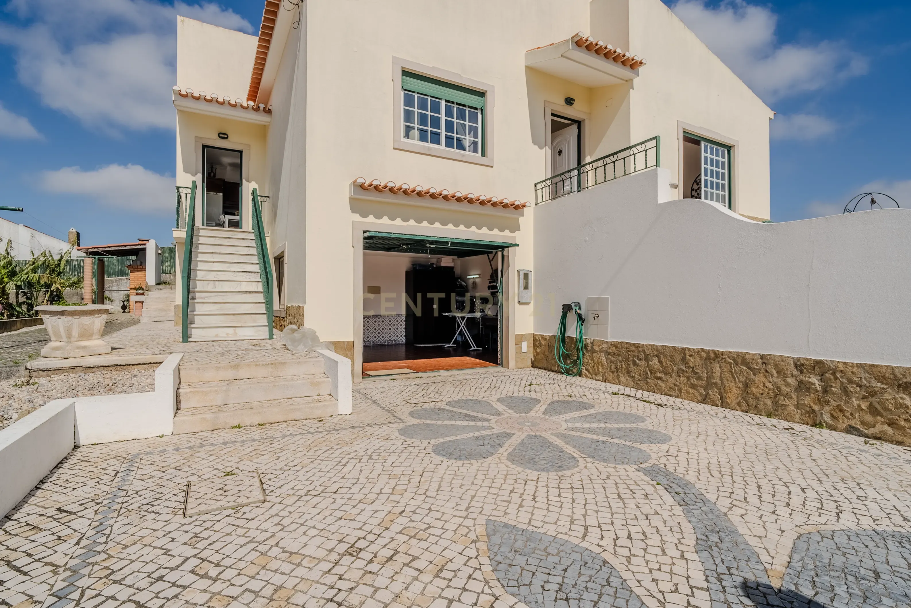 Moradia T2 Duplex - Mafra - Image 37
